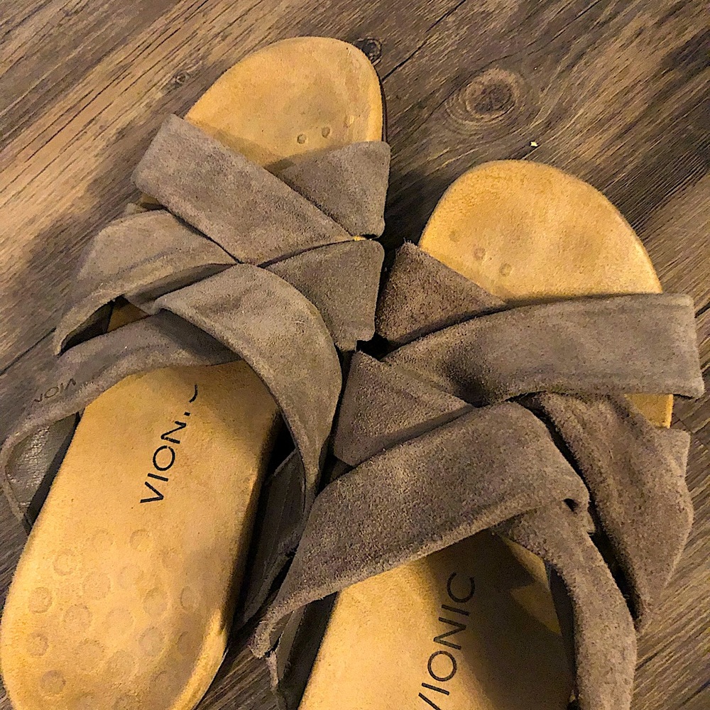 Vionic Juno Suede Slides Size 9 - image 7